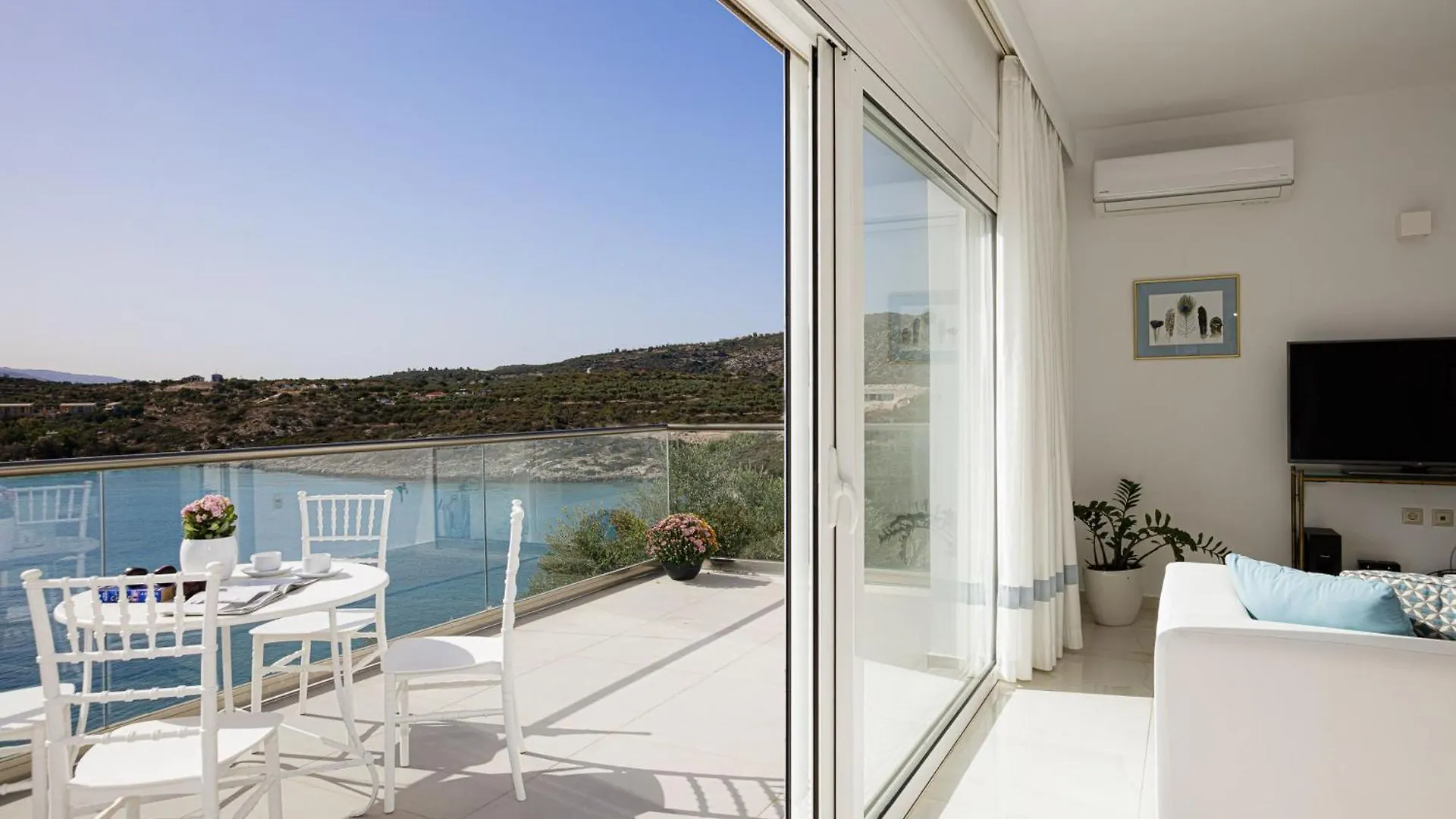 Cristal Villa Marathi Greece